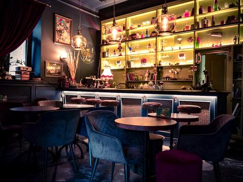 комерційна за адресою Липська вул., 16