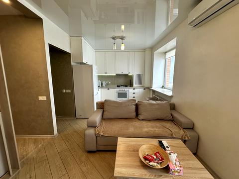 квартира за адресою Мостобудівників вул., 18