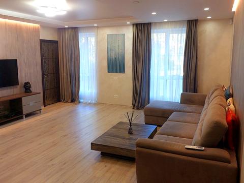 квартира за адресою Левка Лук'яненка вул. (Василя Жуковського), 16, 18, 20, 24