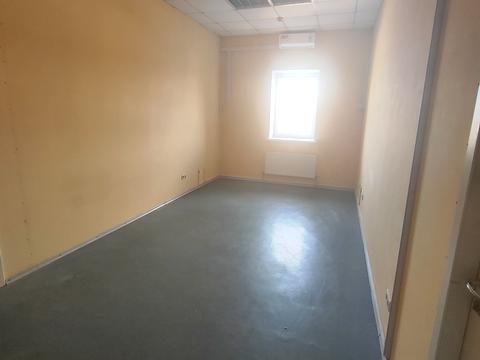 коммерческая по адресу Майдан Озерний ул. (Боброва), 3