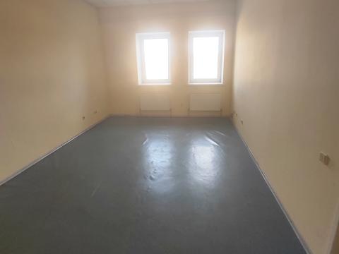 коммерческая по адресу Майдан Озерний ул. (Боброва), 3