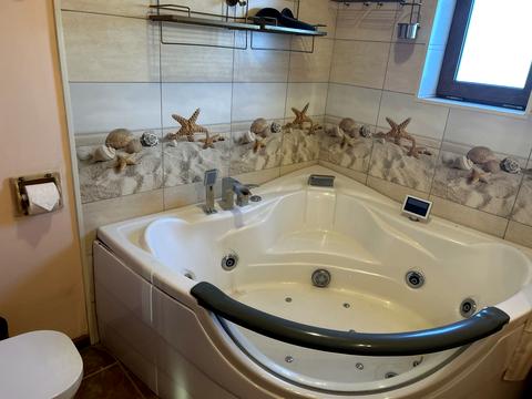 будинок за адресою с. Фонтанка, Набережна вул.