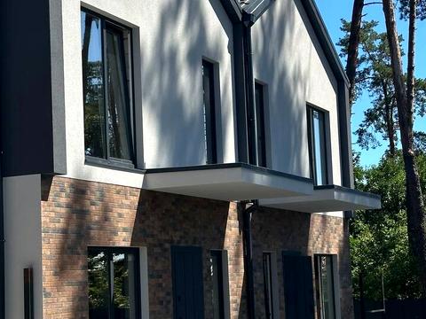 будинок за адресою Сім'ї Красовських вул. (Пролетарська)