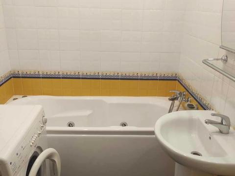 квартира за адресою Миколи Амосова вул., 2