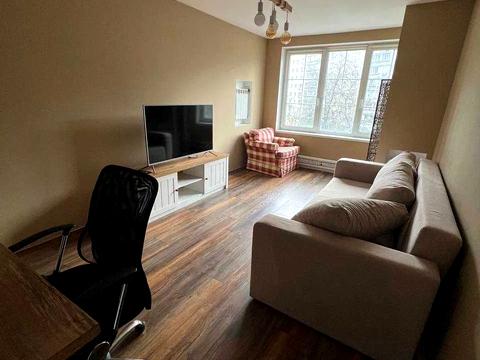 квартира за адресою Андрія Малишка вул., 25