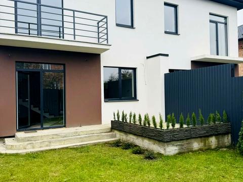 будинок за адресою Володимира Івасюка вул., 3