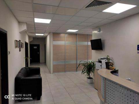 коммерческая по адресу Степана Бандеры просп. (Московський), 8