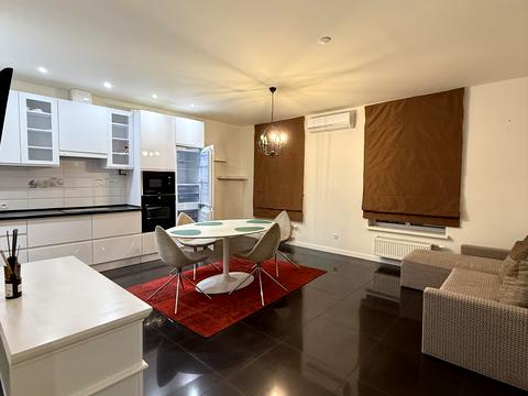 квартира за адресою Соборності просп. (Возз'єднання), 17