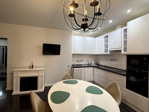 квартира за адресою Соборності просп. (Возз'єднання), 17