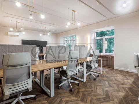 коммерческая по адресу Ивана Мазепы ул. (Январского Восстания), 4/6