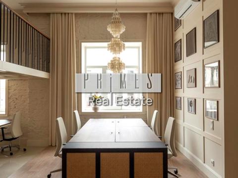 комерційна за адресою Саксаганського вул., 33