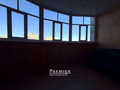 квартира за адресою Академіка Корольова вул., 74б