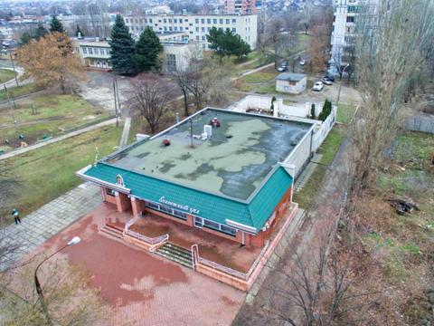 комерційна за адресою Узбекистанська вул., 2