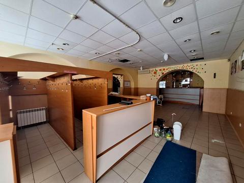 комерційна за адресою Узбекистанська вул., 2