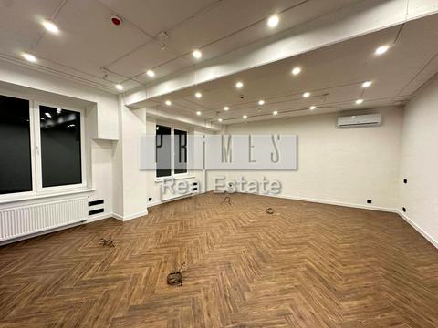 комерційна за адресою Хрещатик вул. (Kreschatic), 16