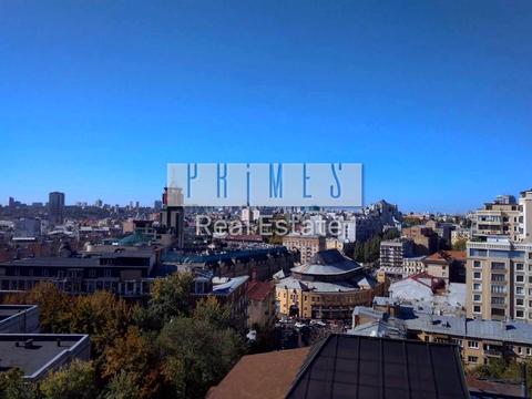 комерційна за адресою Крутий узвіз, 7