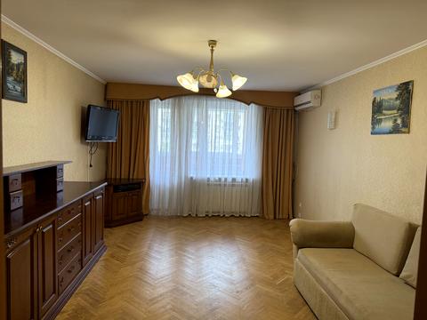 квартира за адресою Валерія Лобановського просп. (Червонозоряний), 18