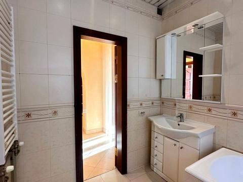 квартира за адресою Військова вул., 13