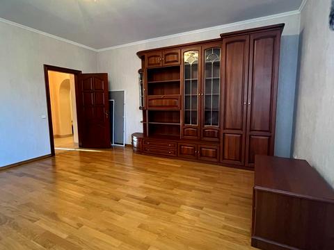 квартира за адресою Військова вул., 13