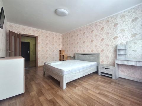 квартира за адресою Милославська вул., 16