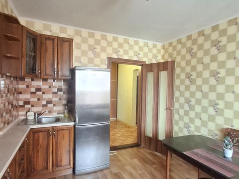 квартира за адресою Милославська вул., 16