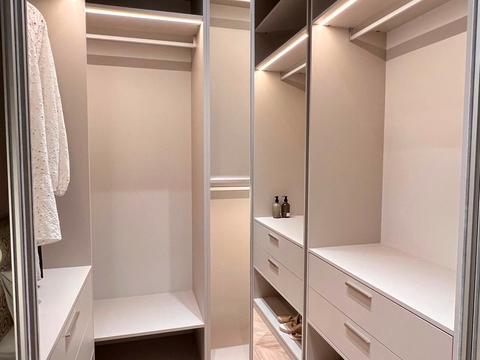 квартира по адресу Андрея Верхогляда ул. (Михайла Драгомирова), 11-Б