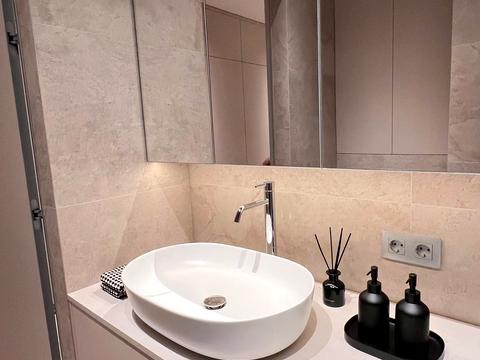 квартира по адресу Андрея Верхогляда ул. (Михайла Драгомирова), 11-Б