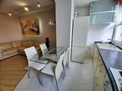 квартира за адресою Євгена Чикаленка вул., 59/6