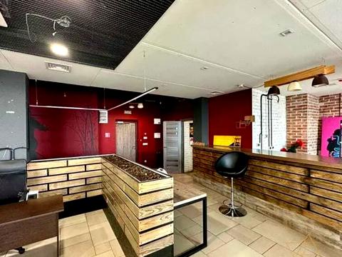 комерційна за адресою Петра Григоренка просп., 23