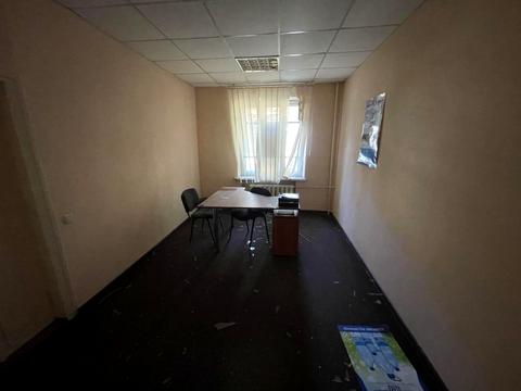 комерційна за адресою Моторобудівників просп., 56