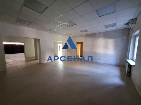 комерційна за адресою Шкільна вул. (Героїв Сталінграда), 46