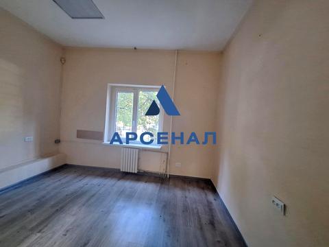 комерційна за адресою Шкільна вул. (Героїв Сталінграда), 46