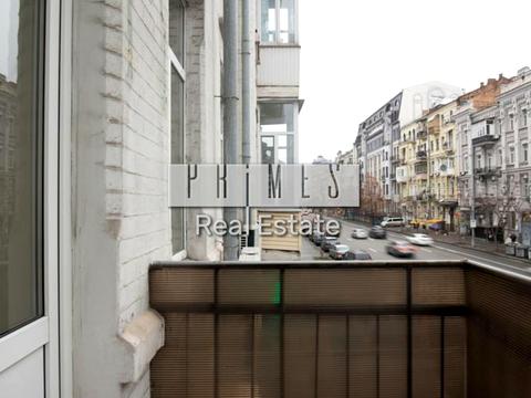 коммерческая по адресу Саксаганского ул., 33