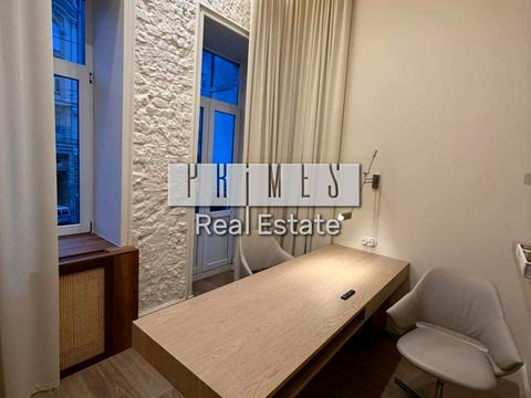 коммерческая по адресу Саксаганского ул., 33