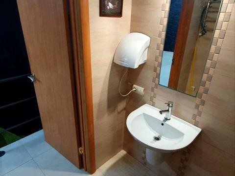 комерційна за адресою Пастера вул., 56