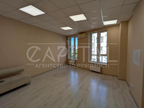 комерційна за адресою Вознесенський узвіз (Смирнова-Ласточкіна), 3/5