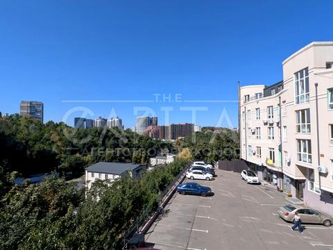 комерційна за адресою Вознесенський узвіз (Смирнова-Ласточкіна), 3/5