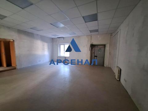 комерційна за адресою Шкільна вул. (Героїв Сталінграда), 46