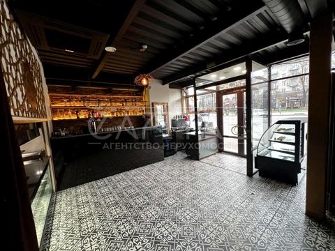 коммерческая по адресу Крещатик ул. (Kreschatic), 21