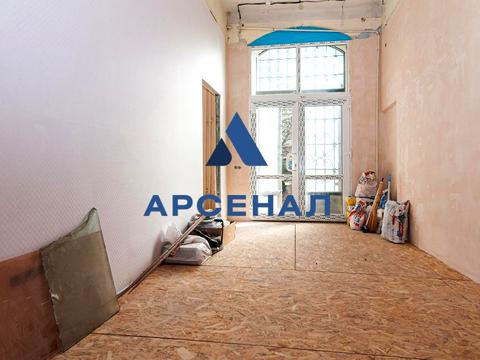 комерційна за адресою Фанатська вул., 13