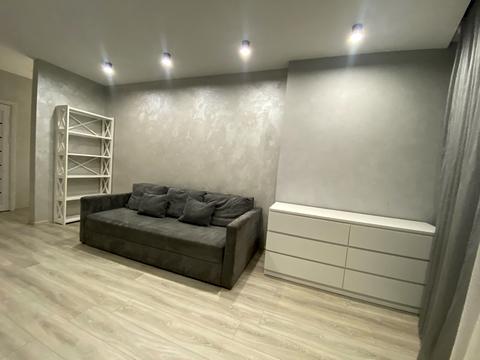 квартира за адресою Героїв полку "Азов" вул. (Маршала Малиновського), 8