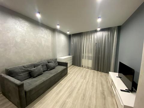 квартира за адресою Героїв полку "Азов" вул. (Маршала Малиновського), 8