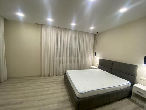 квартира за адресою Героїв полку "Азов" вул. (Маршала Малиновського), 8