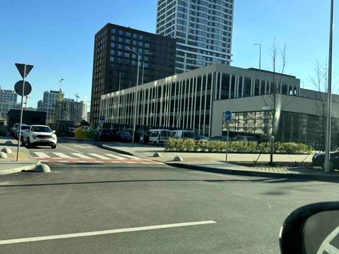 паркомісце за адресою Європейського Союзу просп. (Правди), 17