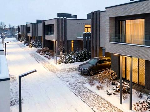 будинок за адресою Степана Бандери