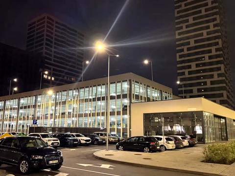 паркомісце за адресою Європейського Союзу просп. (Правди), 17