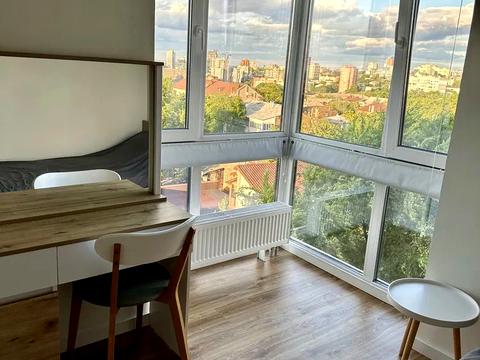 квартира по адресу Светлова ул., 42-А