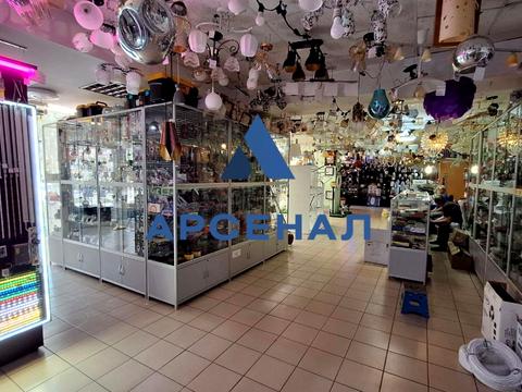 комерційна за адресою Володимира Українця вул., 4