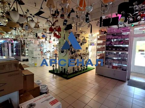 комерційна за адресою Володимира Українця вул., 4