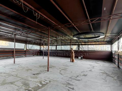 комерційна за адресою Київ, Володимира Івасюка просп. (Героїв Сталінграду), 1